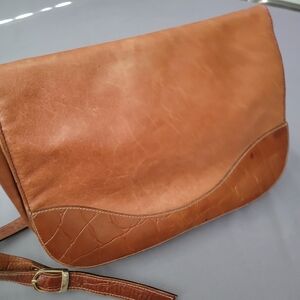 Vintage leather bag